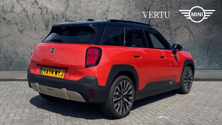 MINI Aceman 135kW E Classic 43kWh 5dr Auto Electric Hatchback